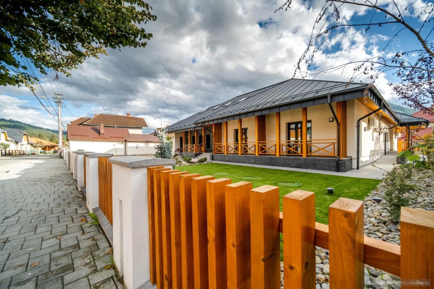 Anais Chalet Câmpulung Moldovenesc Exterior foto